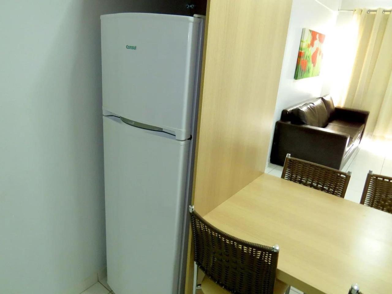 Lagoa Flat Service *